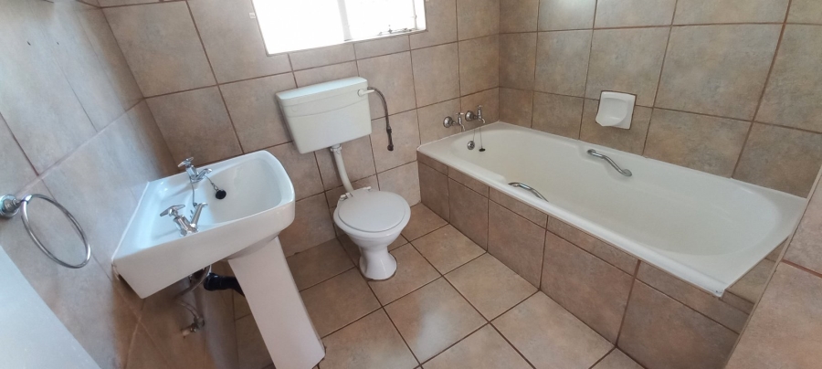 9 Bedroom Property for Sale in Bethlehem Free State